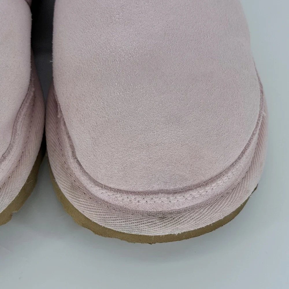 UGG Neumel II Spill Seam Boots Girls Size 5 Light Pink Suede
